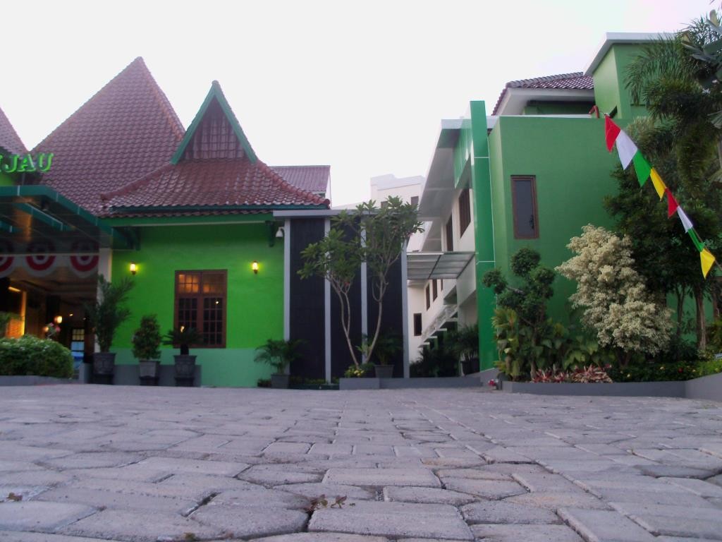 Kesambi Hijau Hotel
