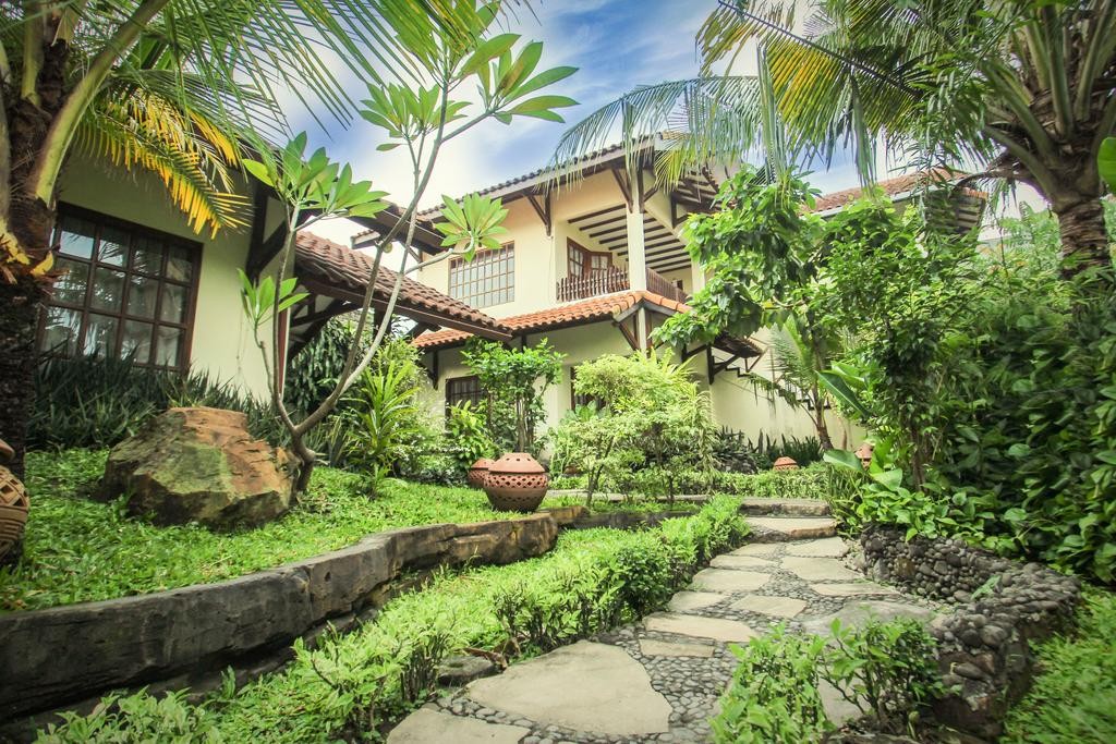 Duta Garden Hotel
