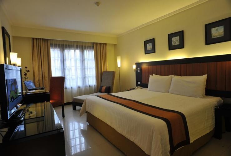 Jogjakarta Plaza Hotel  