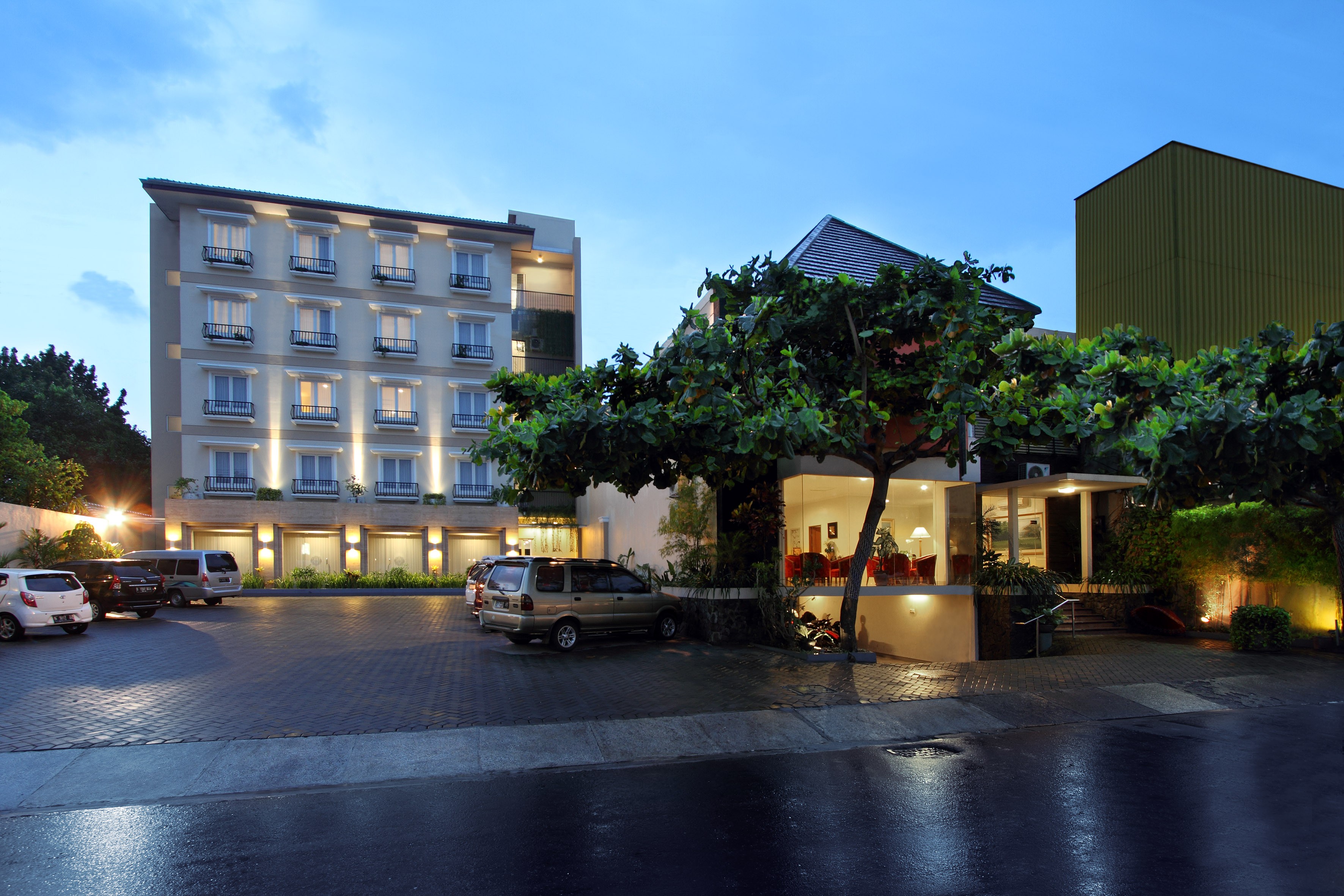 Sakanti Malioboro Hotel