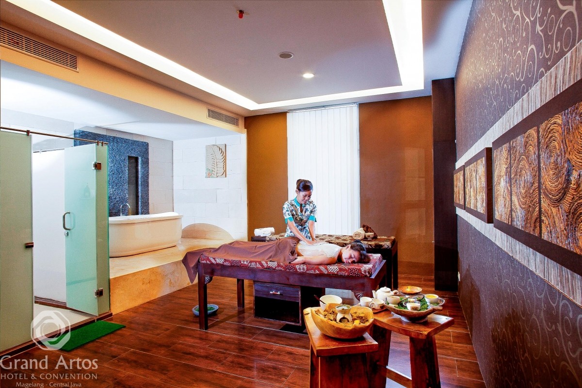 Grand Artos Hotel & Convention